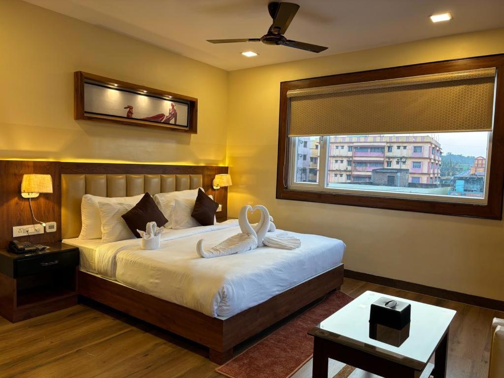 Hotel Golden Orbit Āsansol Exterior photo